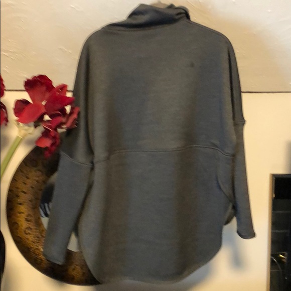 Northface Cozy Top - Picture 2 of 5